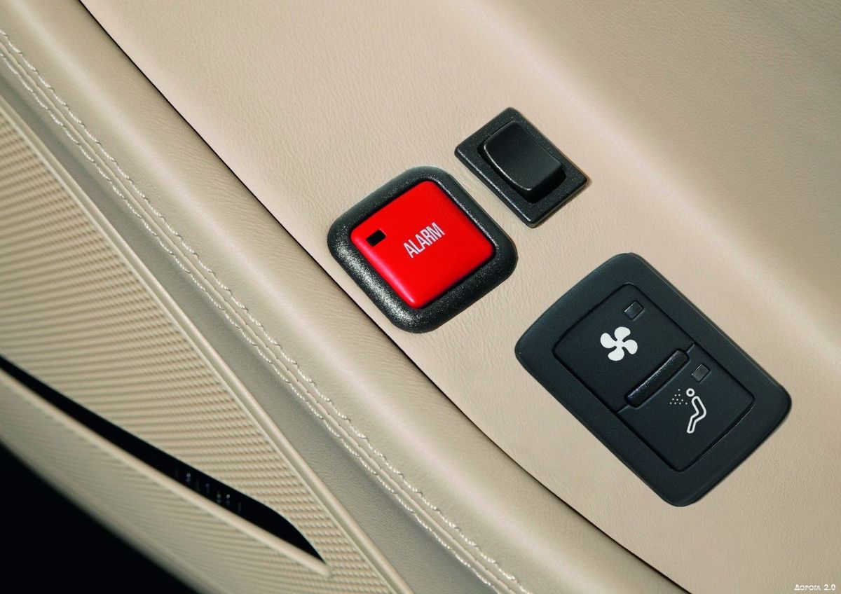 Роскошный салон Audi A8 L Security