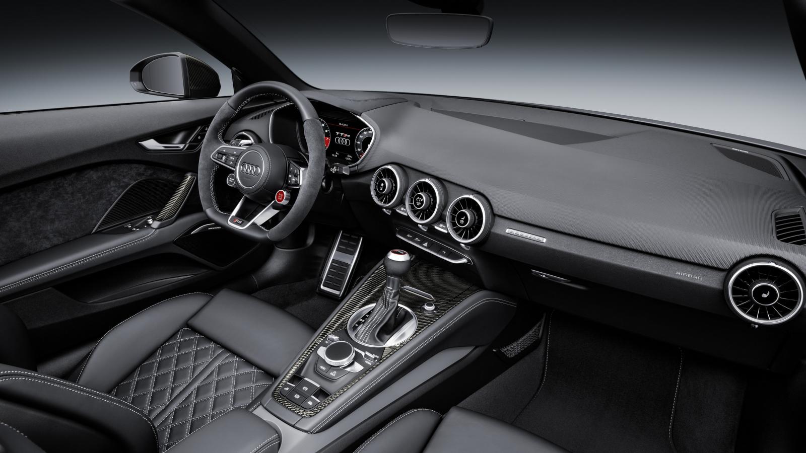 Новые купе и родстер Audi TT RS
