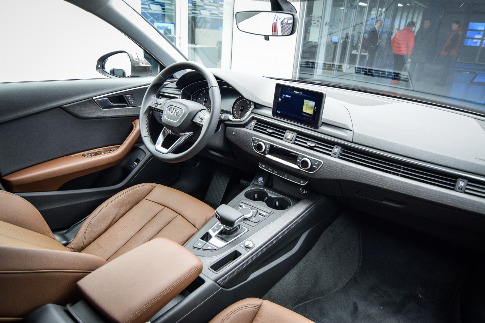 Новое поколение Audi A4 в Минске