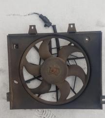 Вентилятор радиатора кондиционера Kia Clarus